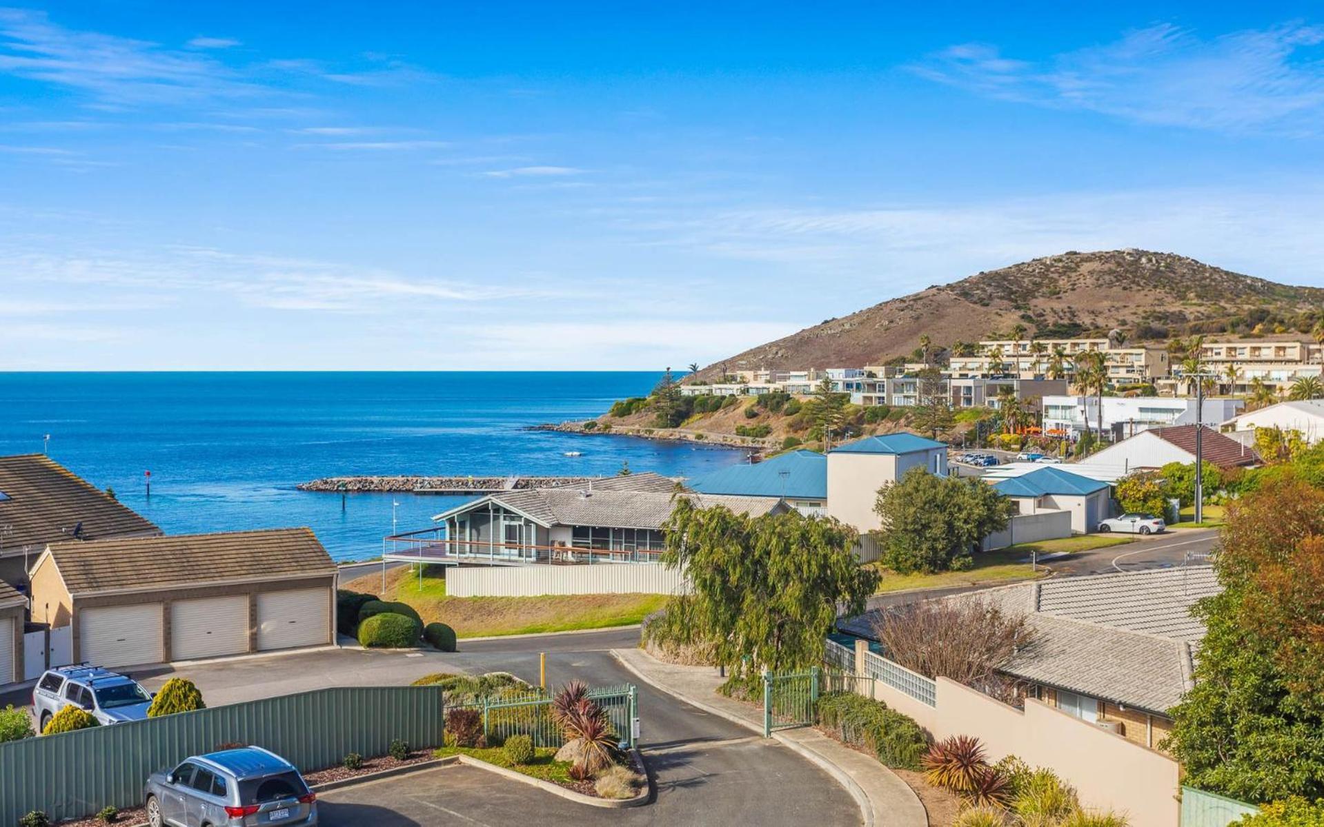 Blue Horizon -Unit 5, 2 Solway Crescent, Encounter Bay Villa Exterior photo